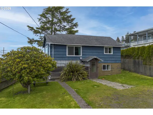 496 HAMBURG AVE, Astoria, OR 97103