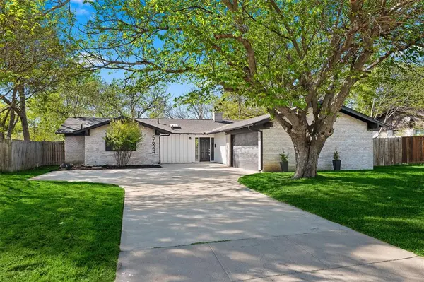 5624 Wheaton Drive, Fort Worth, TX 76133