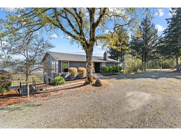 3700 EAGLE CREST RD, Salem, OR 97304