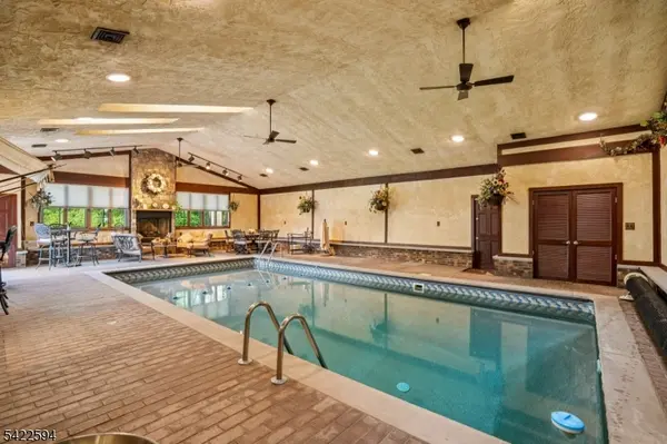 1453 Tooz Pl, South Plainfield Boro, NJ 07080