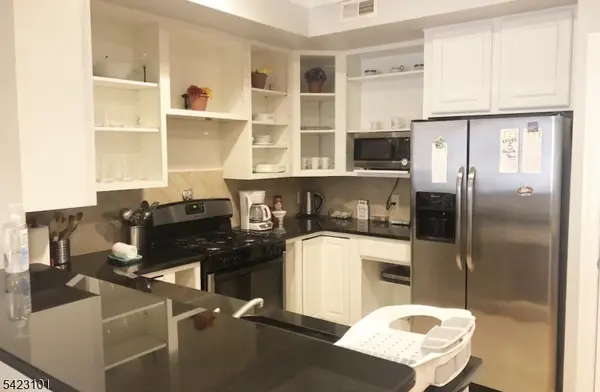 15-19 Tichenor Ln #403, Newark City, NJ 07114