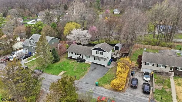 7 Jackson Ave, Vernon Twp., NJ 07462