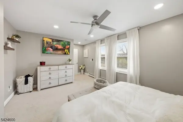 7 Jackson Ave, Vernon Twp., NJ 07462