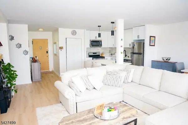 276 Prospect St #5E, East Orange City, NJ 07017