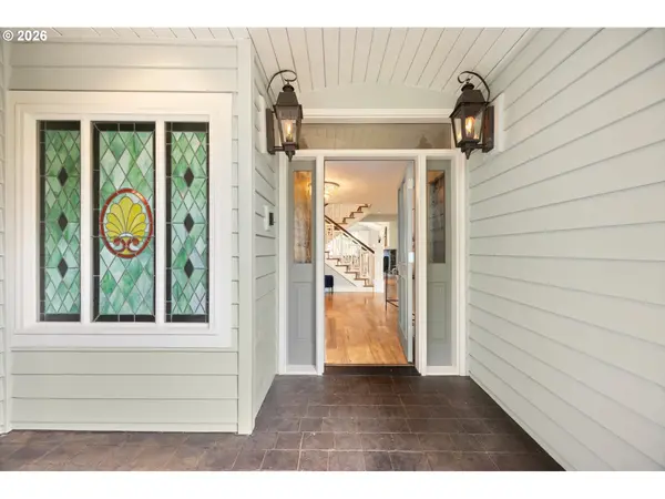 4368 LAKEVIEW BLVD, Lake Oswego, OR 97035