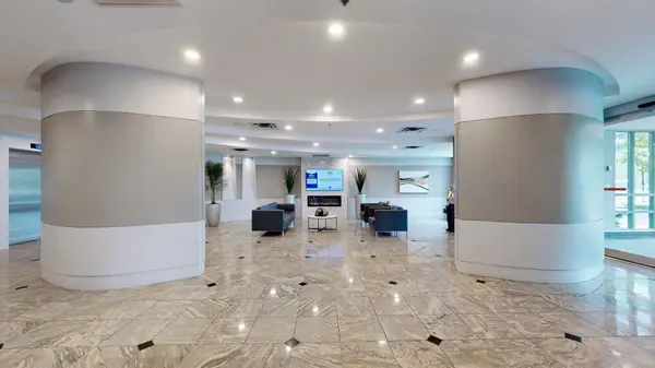 39 Oneida CRES #LPH19, Richmond Hill, ON L4B 4T9