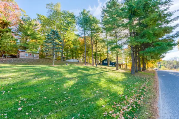 10874 Canoe Lake RD, Frontenac, ON K0H 2V0