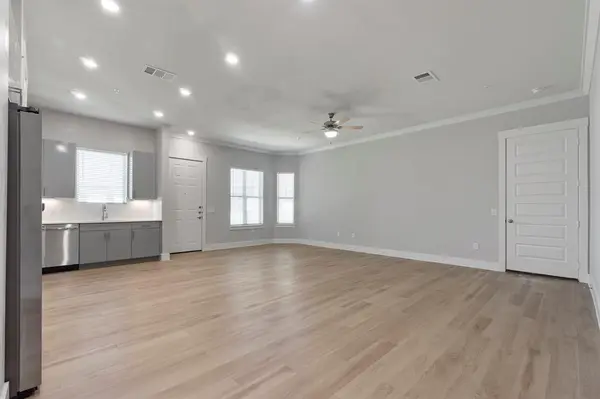 3913 Bungalow, Mckinney, TX 75071