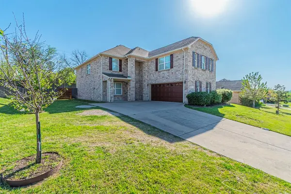 115 Matamoros Street, Grand Prairie, TX 75051