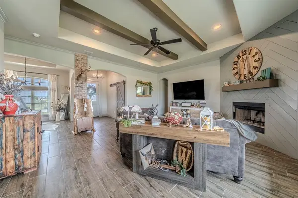 1072 Uplift Drive, Weatherford, TX 76087