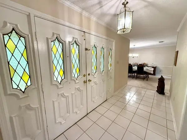 10001 Willowwick Court, Shreveport, LA 71118