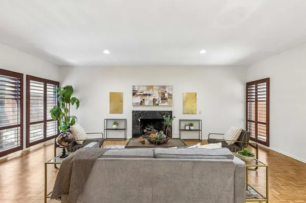 24 Legend Road, Benbrook, TX 76132