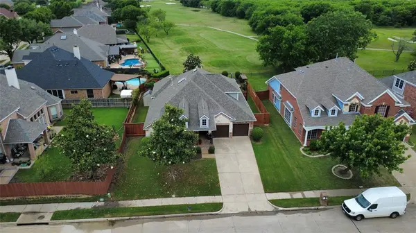 210 Victory Lane, Mansfield, TX 76063