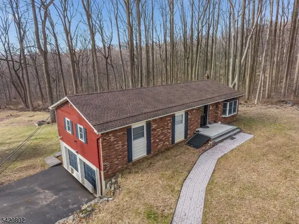 447 Bellwood Ave, Bethlehem Twp., NJ 08802