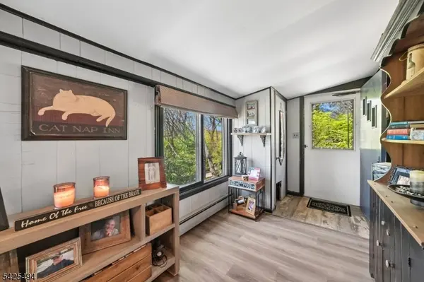 69 Lindys Dr, West Milford Twp., NJ 07480