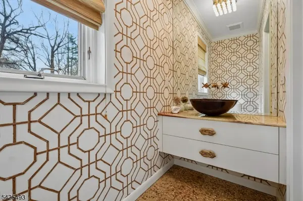 605 Mountain Dr, South Orange Village Twp., NJ 07079