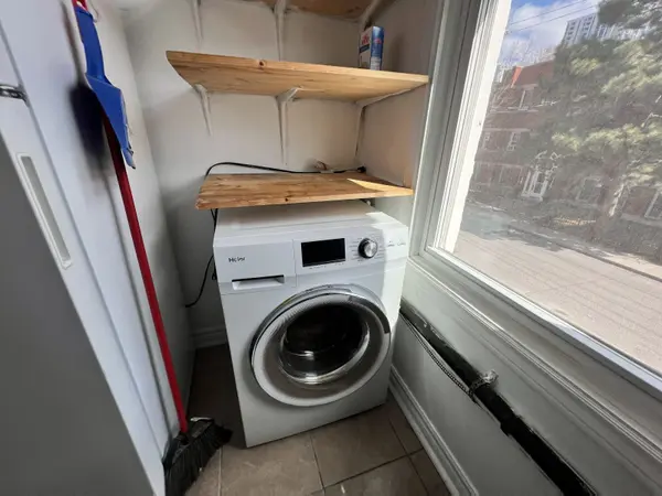 374 Dundas ST E #2, Toronto C08, ON M5A 2A3