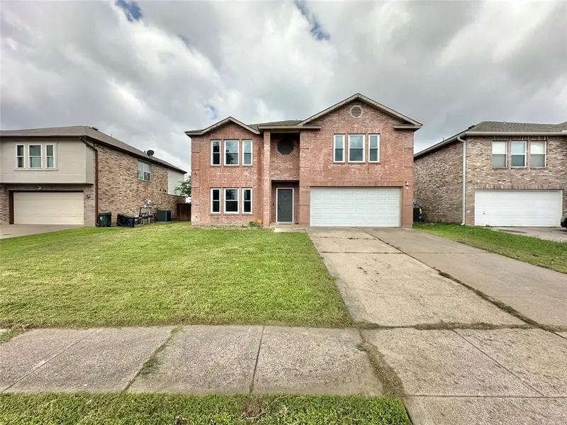 3165 Spyglass Drive, Grand Prairie, TX 75052