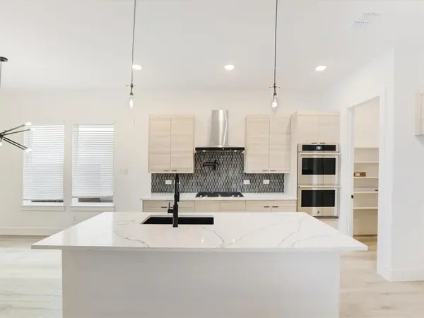 2317 Peters Colony Drive, Little Elm, TX 75036