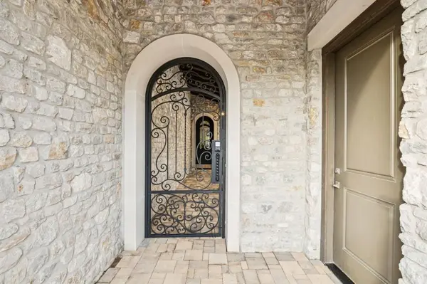 24 Comillas Drive, Westlake, TX 76262