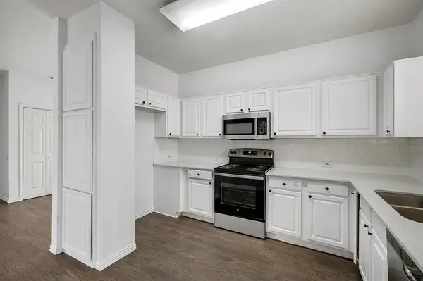 1372 Mae, Carrollton, TX 75007