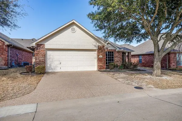 119 Crestway Drive #22, Cedar Hill, TX 75104