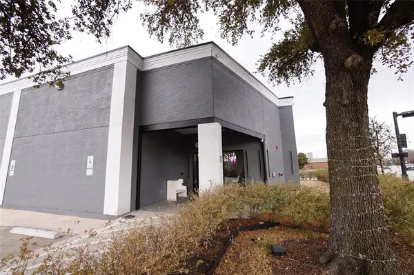 15375 Addison Road, Addison, TX 75001