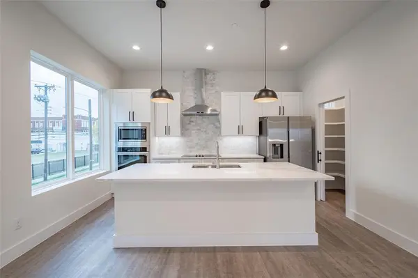 1614 N Fitzhugh Avenue #204, Dallas, TX 75204