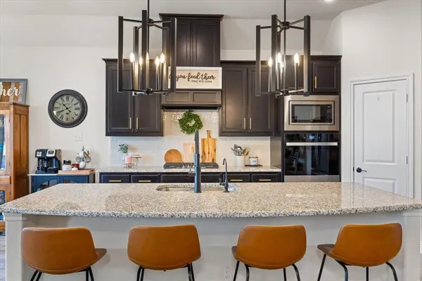 3165 Ferry Boat Lane, Granbury, TX 76049