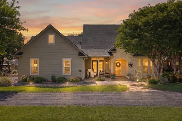 1712 Bent Tree Court, Granbury, TX 76049