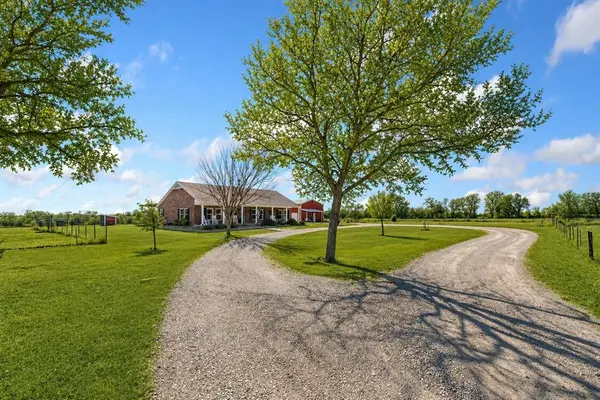 7844 County Road 502, Blue Ridge, TX 75424