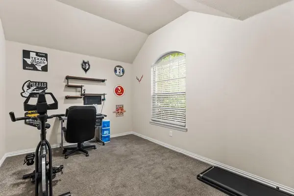 1341 Hearthstone Drive, Burleson, TX 76028