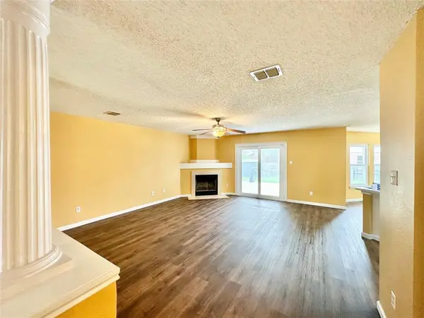 3165 Spyglass Drive, Grand Prairie, TX 75052