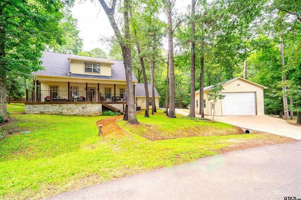 386 Spring Creek Drive, Mount Vernon, TX 75457
