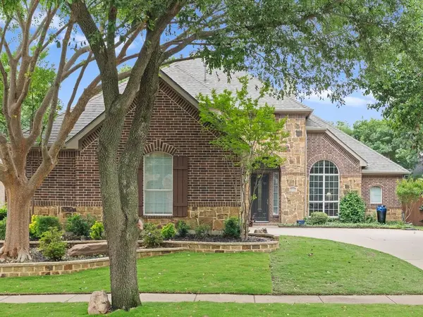 8330 Thatcher Road, Lantana, TX 76226