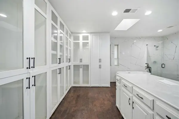 2705 Timberleaf Drive, Carrollton, TX 75006