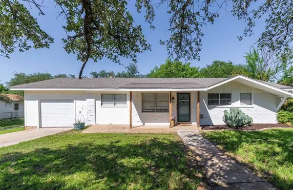 3904 3rd Street, Brownwood, TX 76801