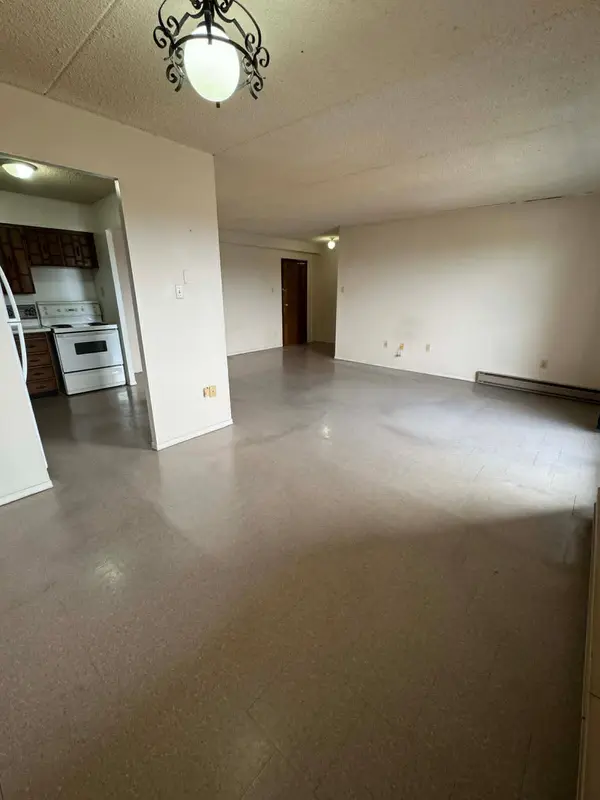 460 Ontario ST #606, Collingwood, ON L9Y 4E5