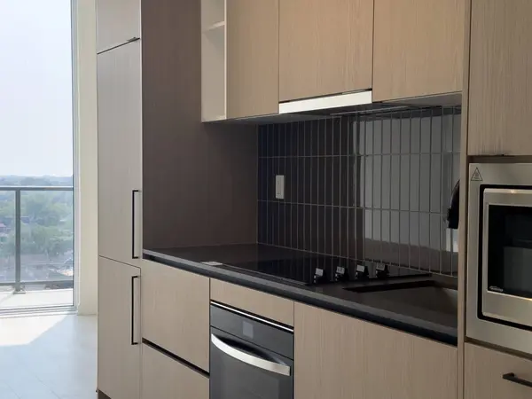 10 Graphophone GRV #901, Toronto W02, ON M6H 0E5