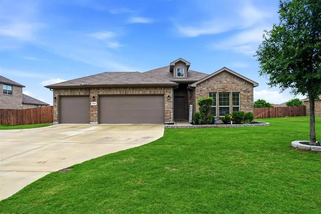 1004 Kimbrough Road, Azle, TX 76020
