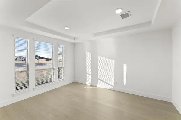 290 Cheyenne Mountain Drive, Ovilla, TX 75154