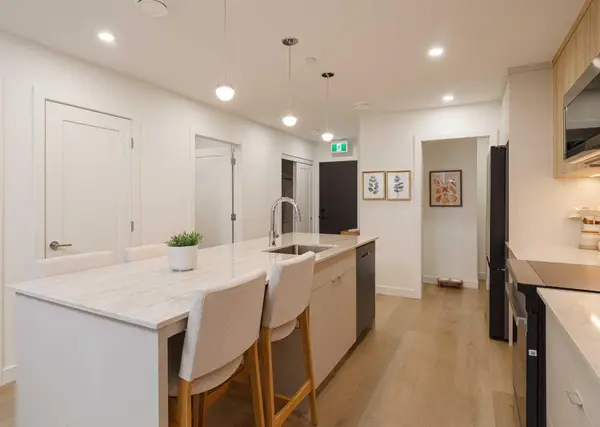 1520 4 ST SW #SL250, Calgary, AB T2Y 0Y4