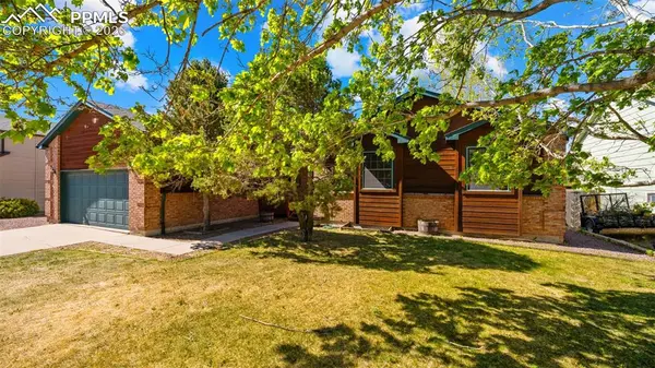 775 Tamarron DR, Colorado Springs, CO 80919