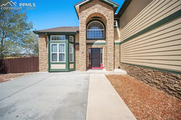 7110 Sand Trap DR, Colorado Springs, CO 80925