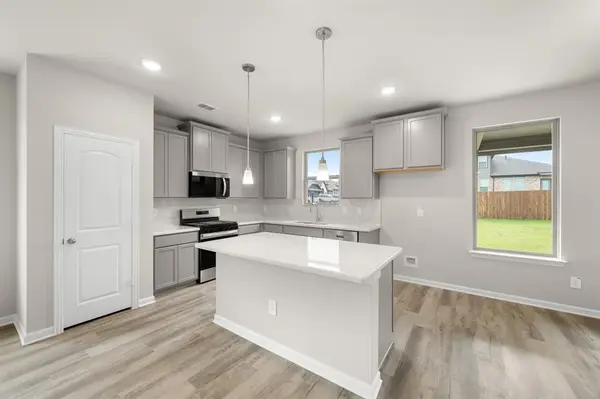 8201 Korat Vista, Godley, TX 76044