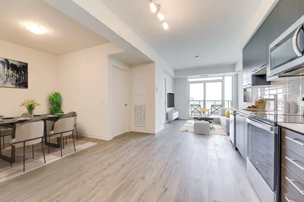 385 Winston RD #1103, Grimsby, ON L3M 0J3