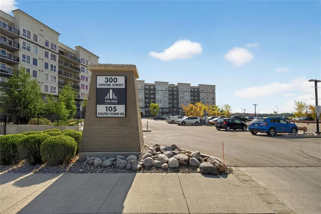105 South Town RD, Winnipeg, MB R2Y 2G1