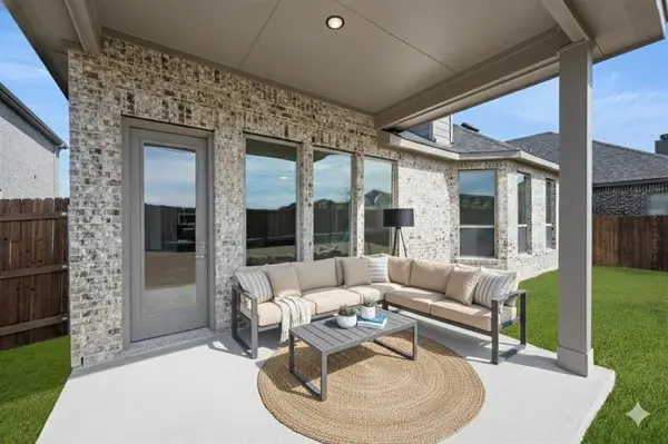 470 Red Maple Road, Waxahachie, TX 75165