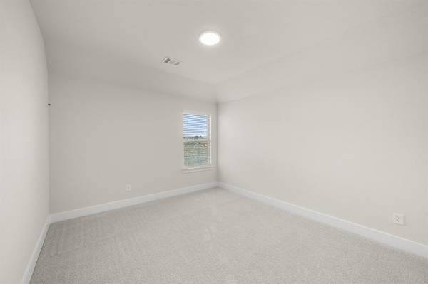 490 Red Maple Road, Waxahachie, TX 75165