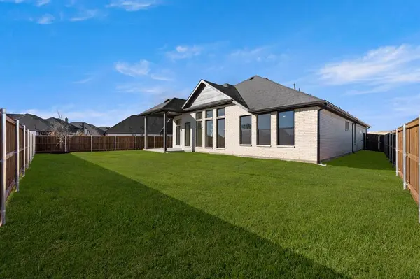 4802 Timberdrift Street, Midlothian, TX 76065